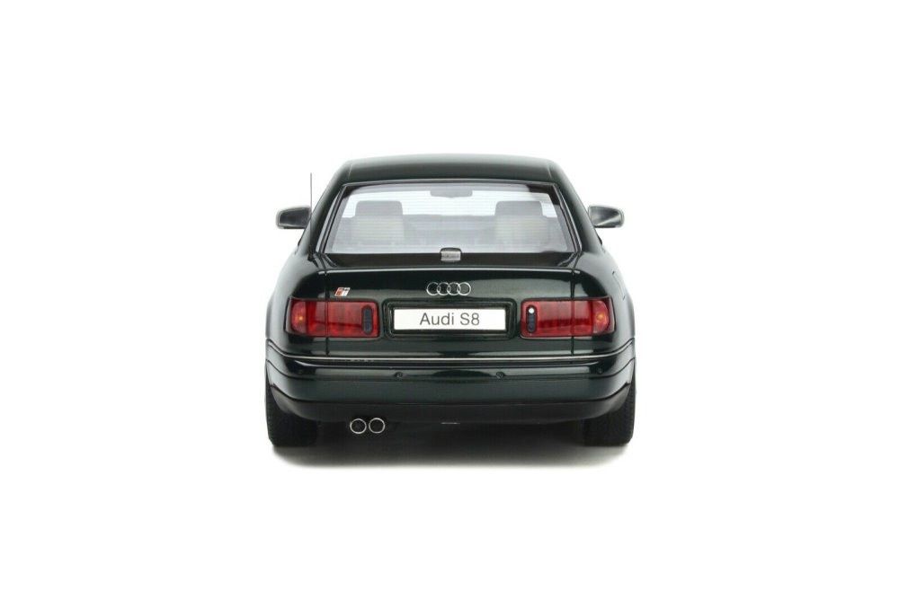 Audi s8 D2, model OTTO Mobile w skali 1/18