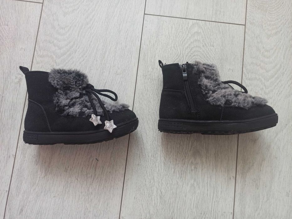 Buty dziewczęce Reserved 27