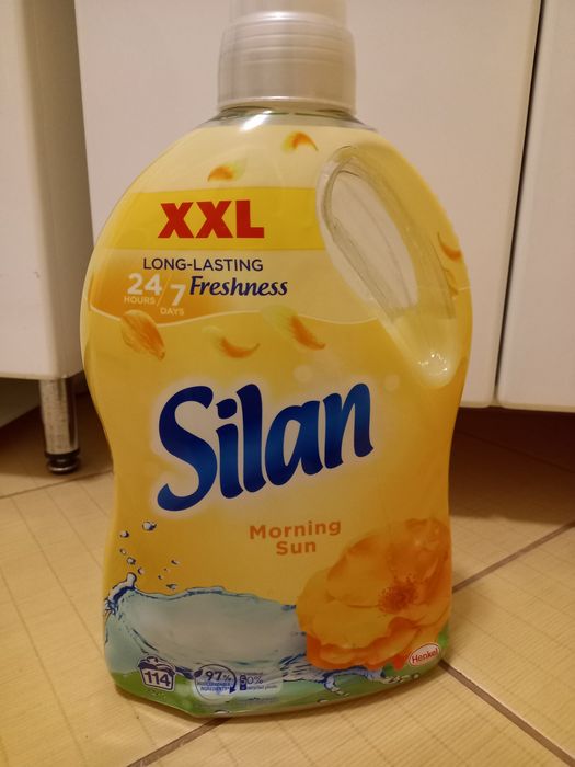 zamienię dwie sukienki r. 36