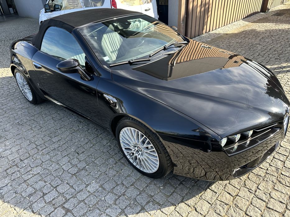 Alfa romeu spider