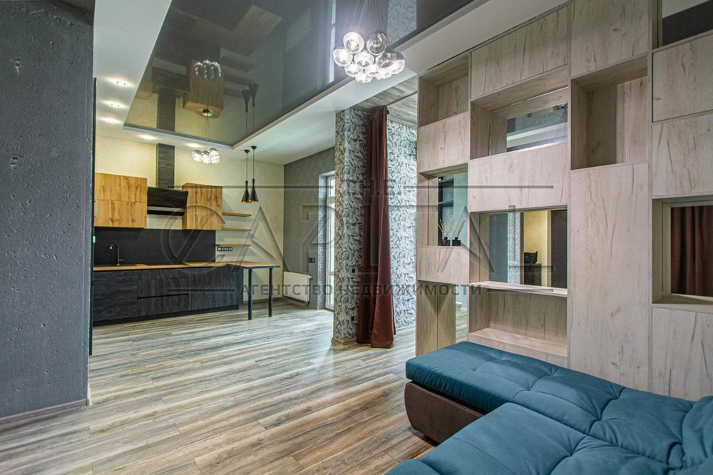 Apartment in Kyiv - More