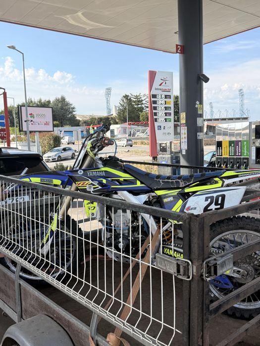 YZF 250 – revisões em dia, sem nada a fazer
