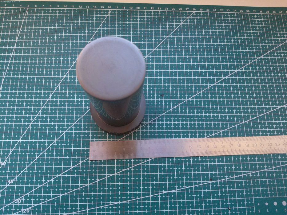 Графитовый тигель для плавки золота, серебра, меди в литейной печи.