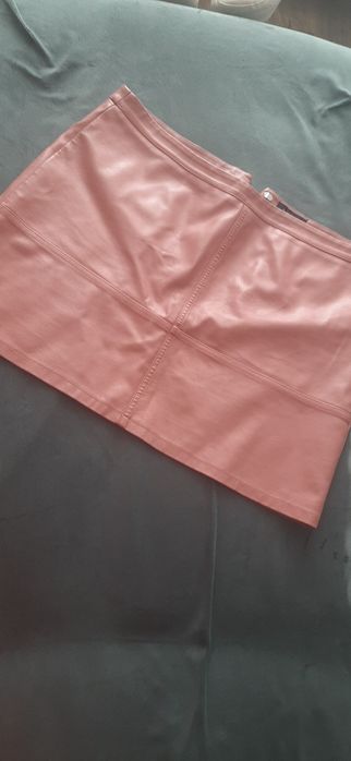 Шкіряна спідниця