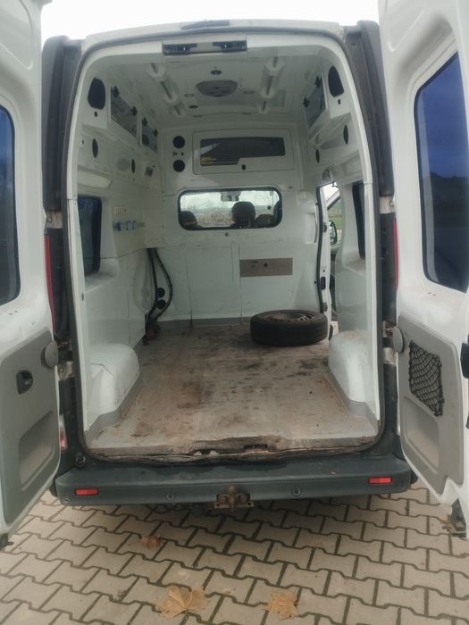 Renault Trafic (nie Opel Vivaro) silnik 2.5 camper, ambulans mobilny