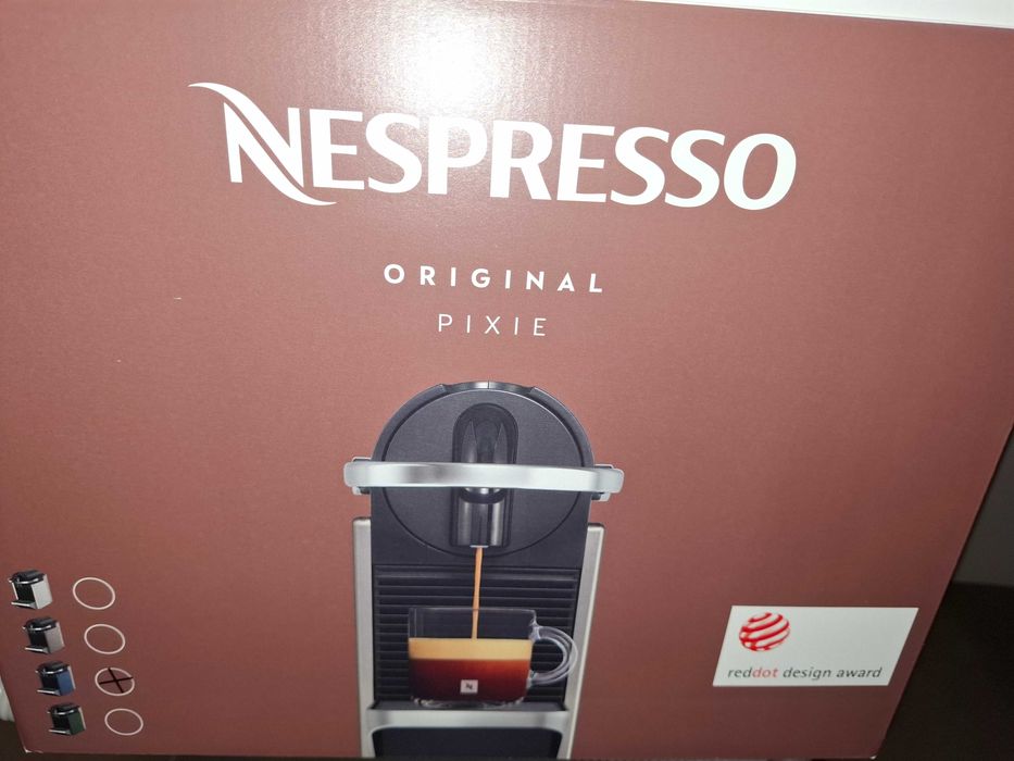 NOVA Nespresso Pixie Maquina café