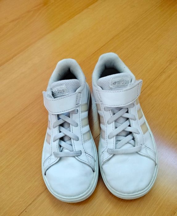 Ténis Adidas Tam. 30