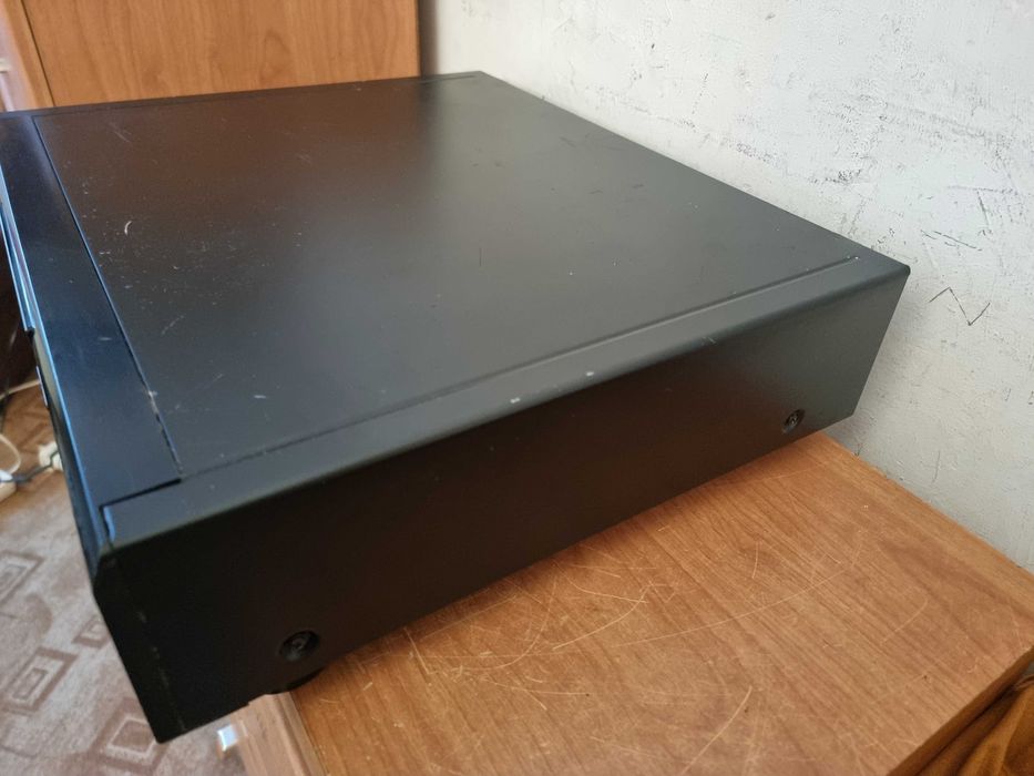 Odtwarzacz Sony CDP  C661