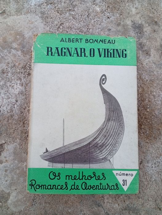 Livro "Ragnar, o Viking"