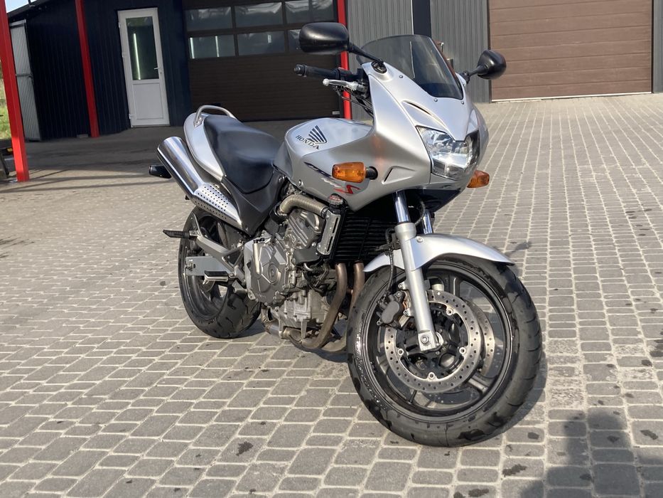 Honda hornet cb600f
