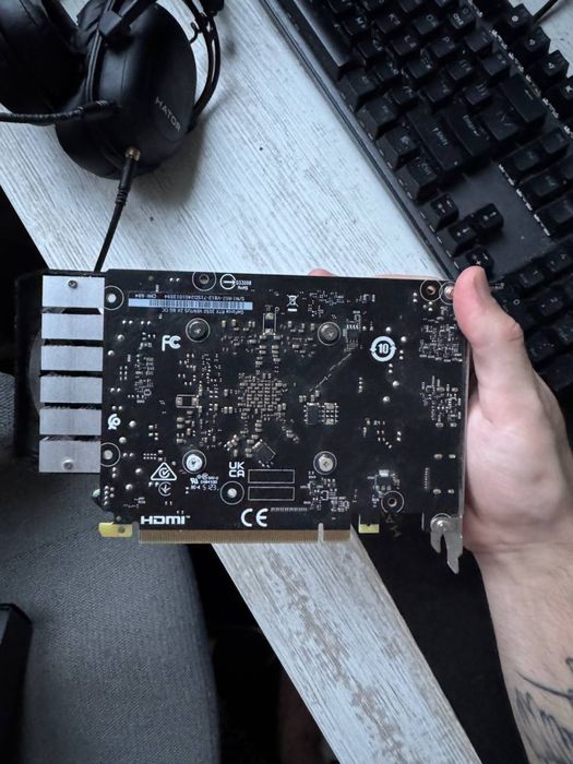 Видеокарта MSI GeForce RTX 3050 VENTUS 2X OC 6 GB