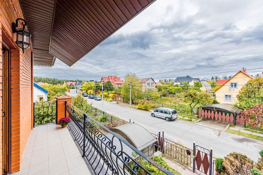 Мала Олександрівка, КМ Зелений Гай, 3пов.котедж 350м.кв.з 2 басейнами