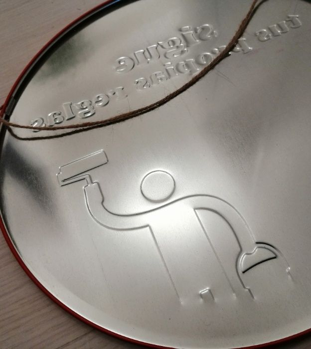 Placas decorativas de sinalização, em alto relevo, novas