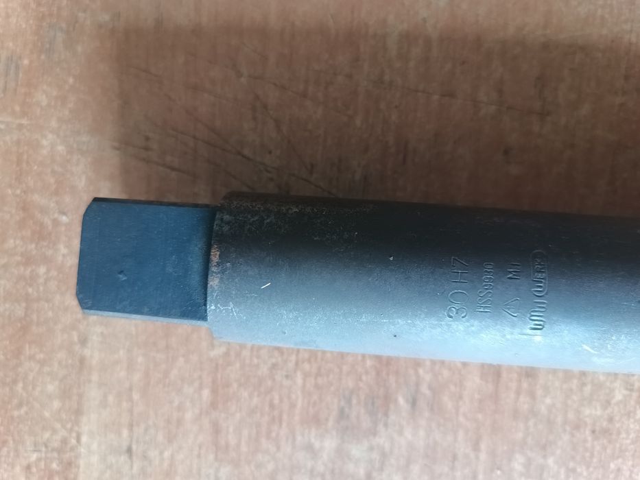 Rozwiertak ręczny HSS 30mm H7 werko 50 cmm