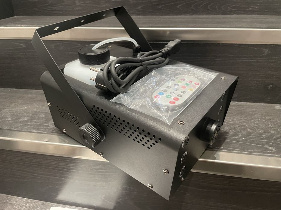 Maquina de fumos de 1200 e 500 wts com Leds +liquido