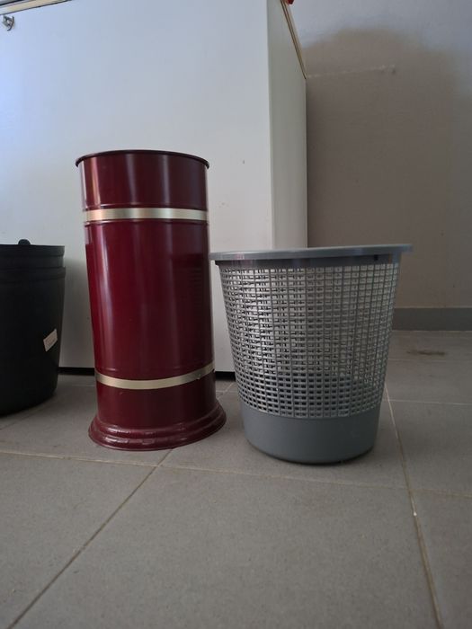 Balde sombrinhas. Reciclagem.etc.