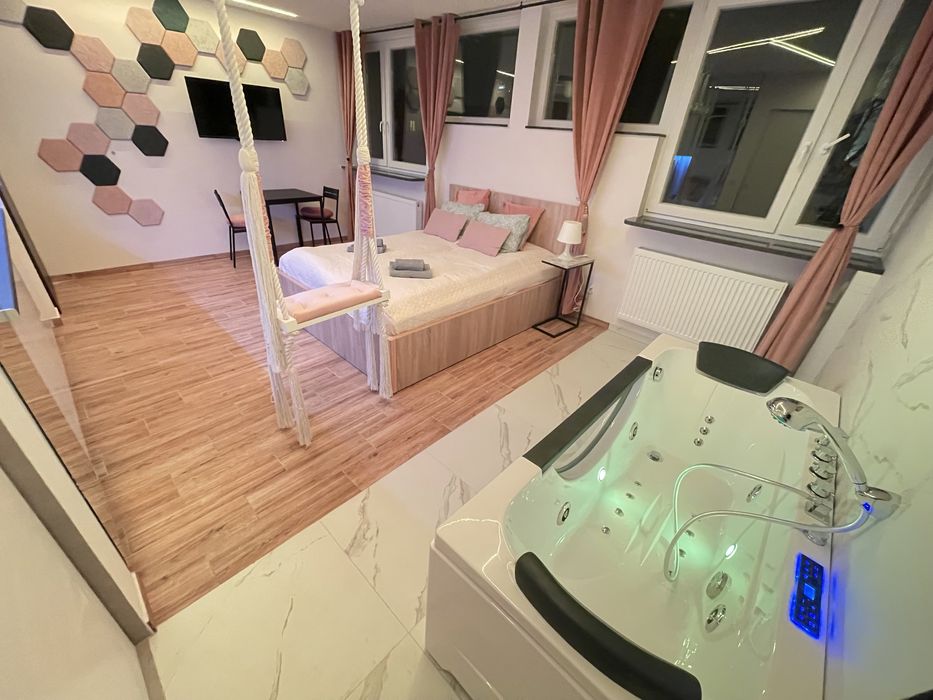 Apartamemt z jacuzzi w samym centrum Warszawy