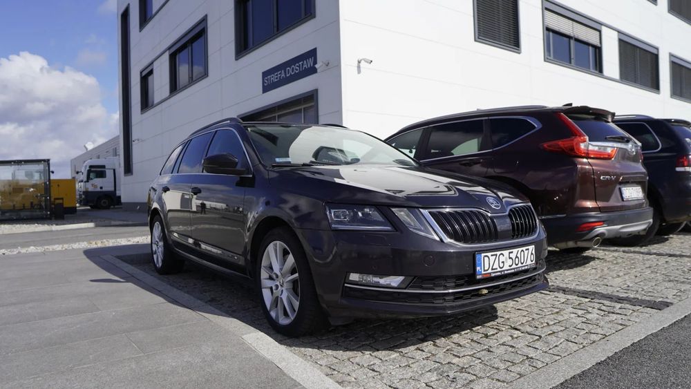 Skoda Octavia pierwszy właściciel 4x4 DSG Octavia Kombi STYLE