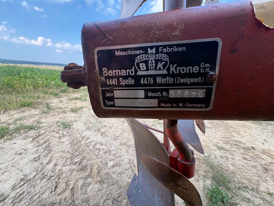 Pług krone dwuskibowy