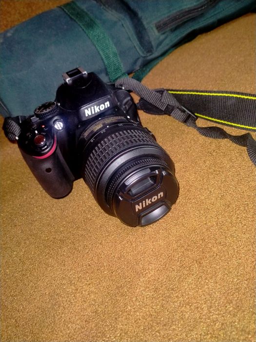 Дзеркальний Фотоапарат Nikon D5 + штатив
