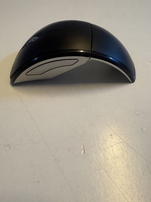 Rato sem fio cor preto e cinza