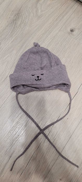Wiązana czapka dla niemowlaka, rozmiar 36, nowa nie używana, unisex