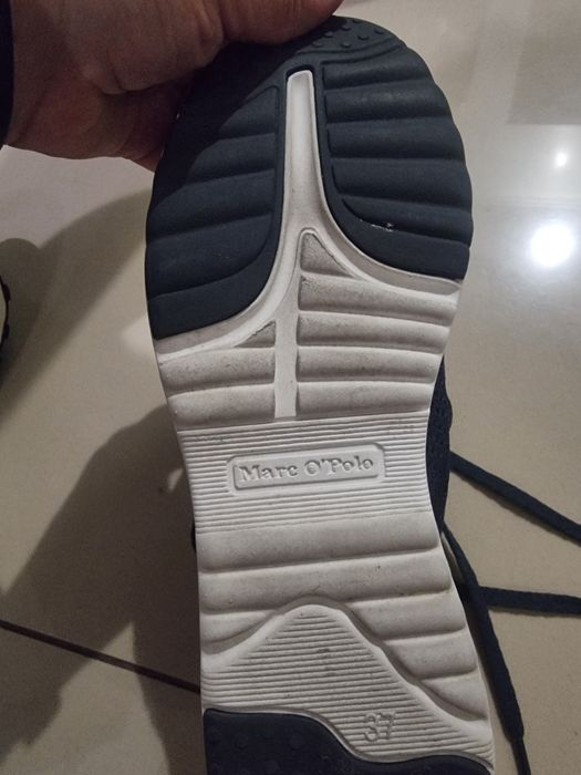 Кросівки стан нові!