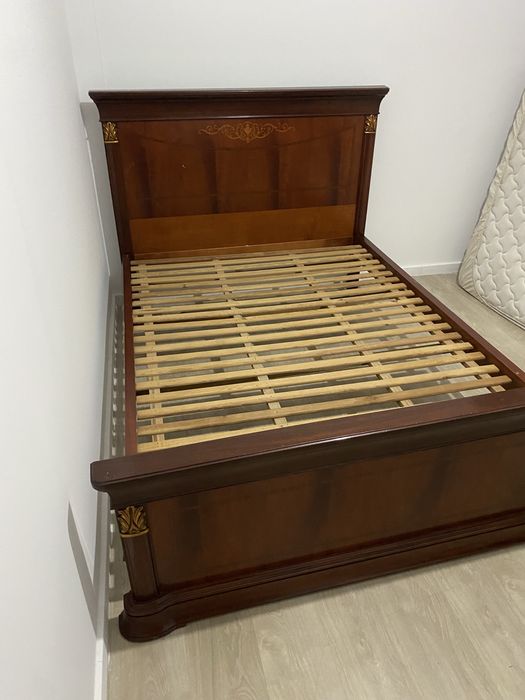 Fogao, forno e cama de casal