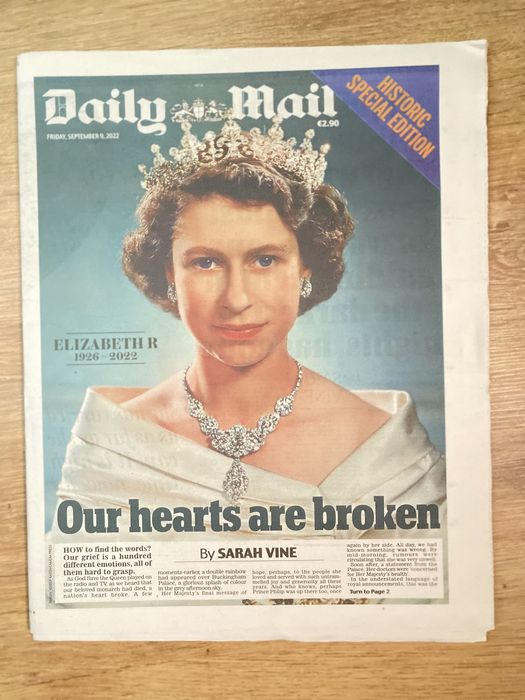 8 Jornais estrangeiros Morte Rainha Isabel II e Rei Carlos - Elisabeth