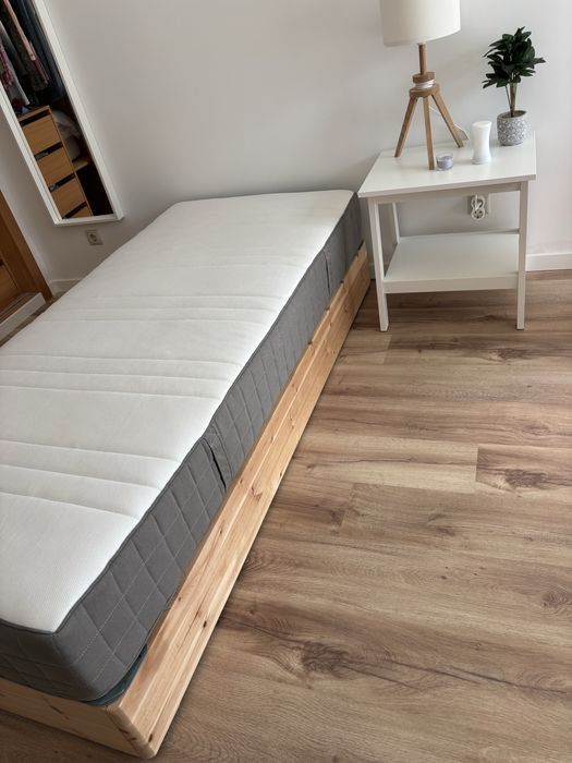 Sommier, estrado e colchao Ikea