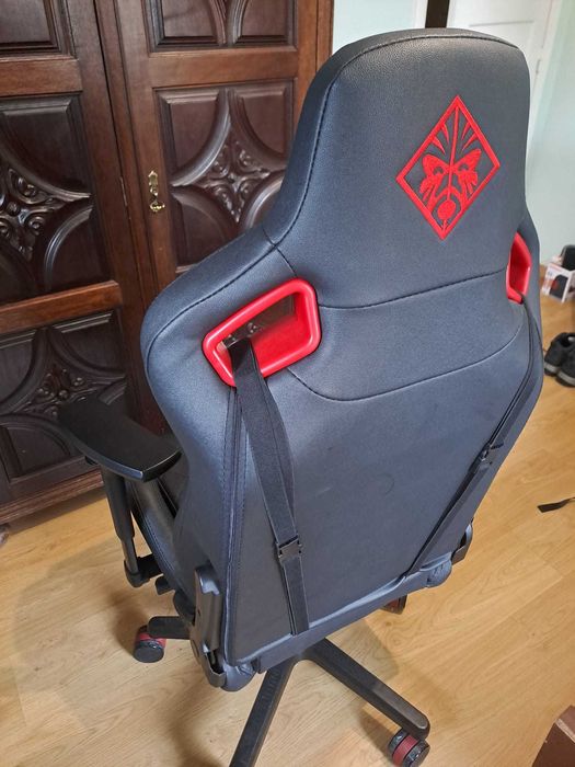 Cadeira Gaming HP OMEN (COMO NOVA) - Apenas 5 Meses de Uso