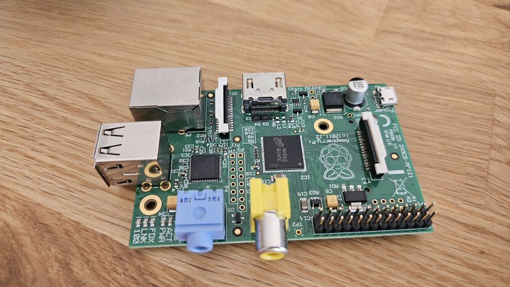 Raspberry pi model B