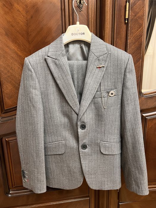 Костумчик цвет серый