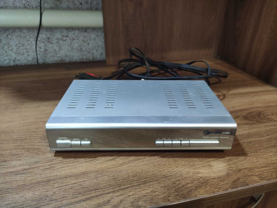 Супутниковий Тюнер ORTON 4100C