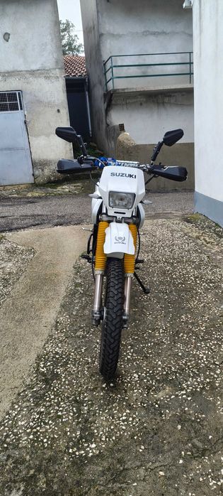 SUZUKI  DR650  se