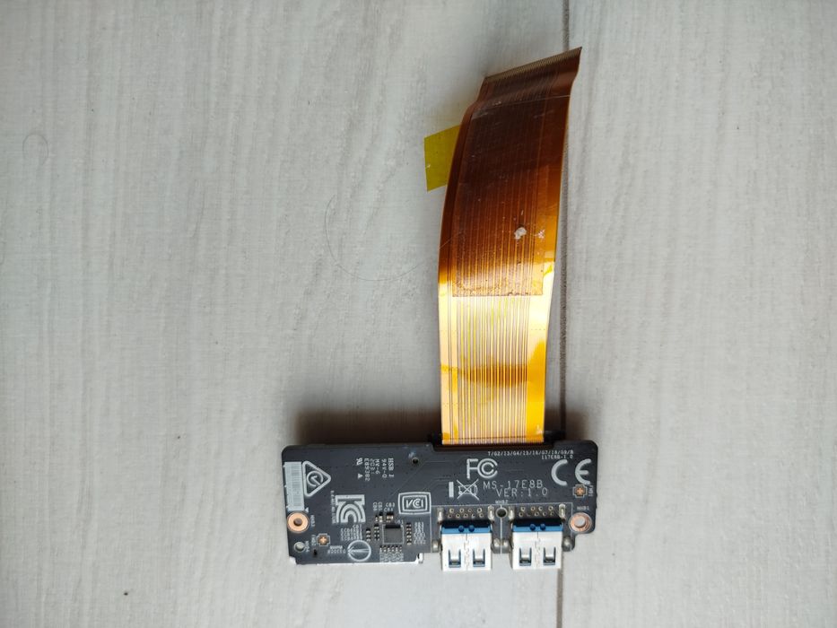 Moduł USB do laptopa ms17e8