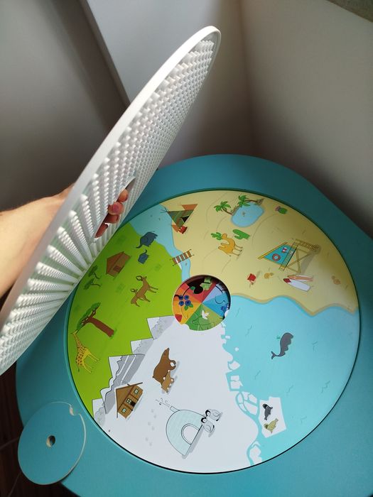 Mesa de actividades criança MUtable azul