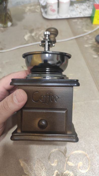 Продмам кофемолку