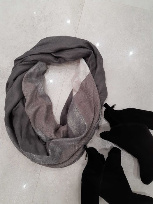 Chusta oversize szara