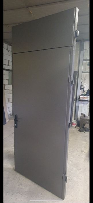 Техническая дверь Борисполь, Входные двери, Дверь в дом