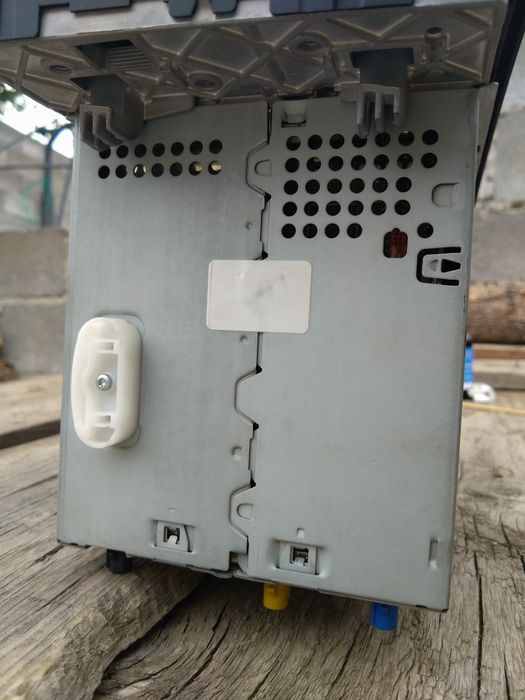 Оригінальна мультимедійна магнітола Mercedes-Benz ML 320 W164