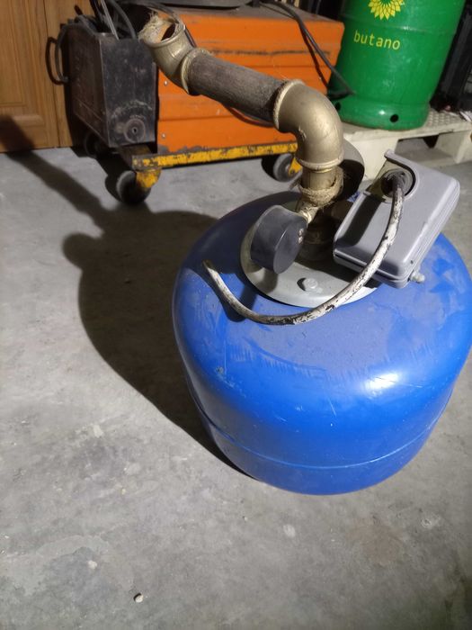 Bal o De Press o De gua Com Pressostato Ferment es OLX pt