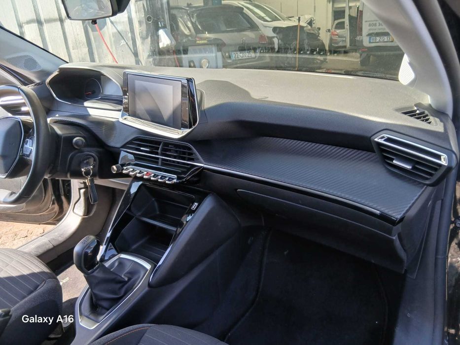 Peugeot 208 1.2 PureTech Gasolina