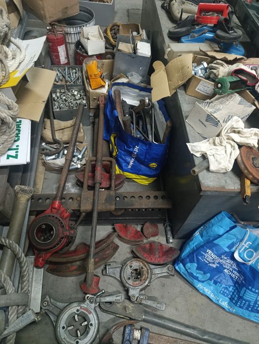 Máquinas e equipamentos de Construção Civil e Serralheria