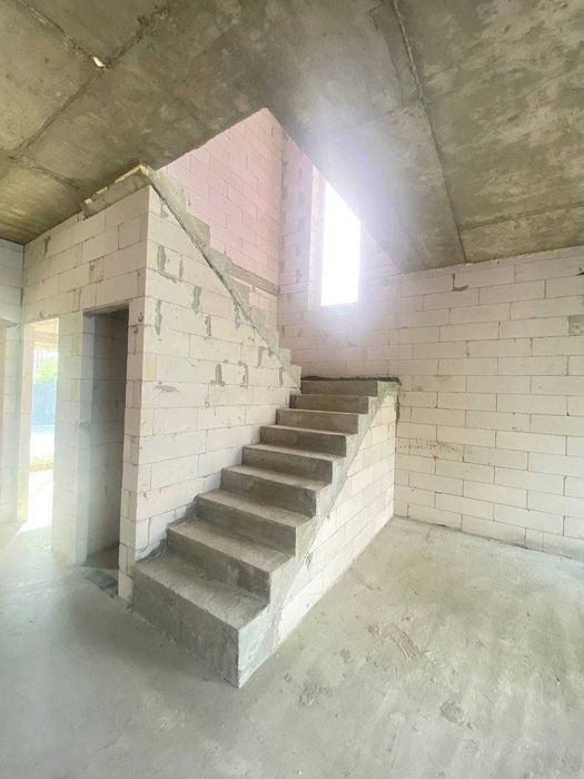 Лісова Буча. Дуплекс з газом. Площа 115 кв.м, ділянка 2 сотки