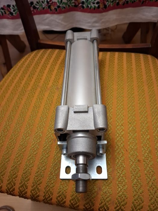 siłownik pneumatyczny 63x125 vanax 60M2L063A0125