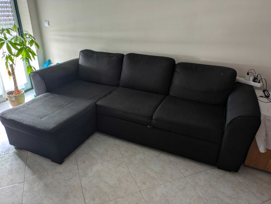 Sofá preto Conforama