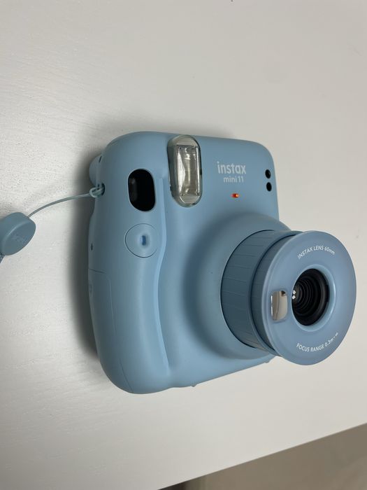 Instax mini 11 (com caixa)