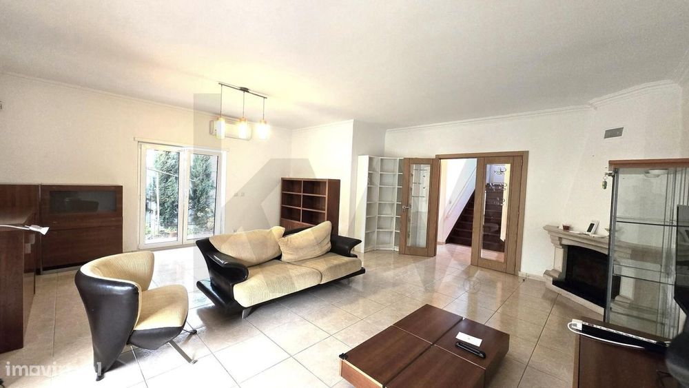 Moradia T4 para arrendamento em Mafra — espaço, conforto e qualidade d