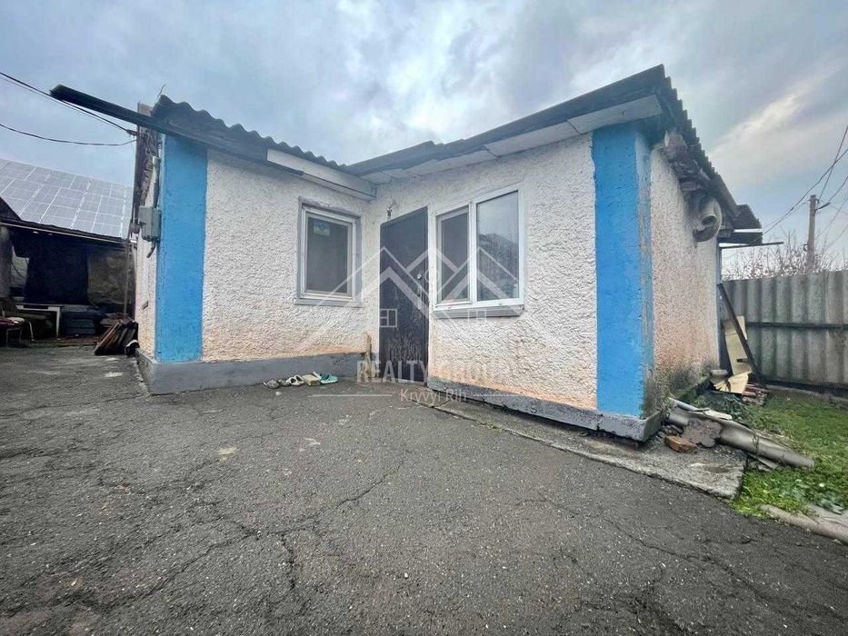 Продаж будинку по вул. Купріна